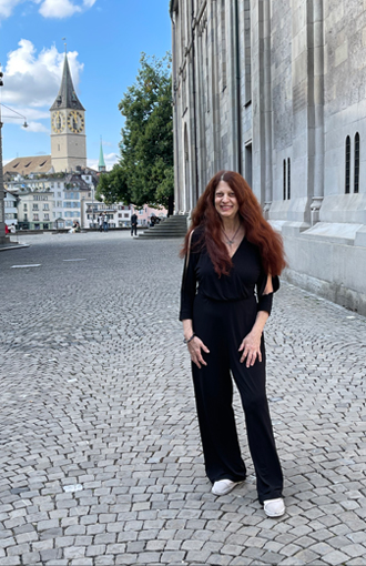 Scarlet in old-town Zurich town square.